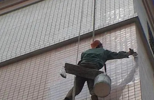 株洲市卫生间漏水维修公司分享下株洲市外墙防水的必要性。
